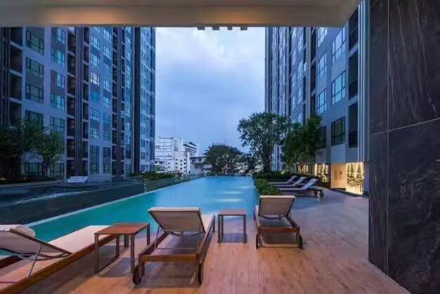 The Base Central Pattaya Esterno foto