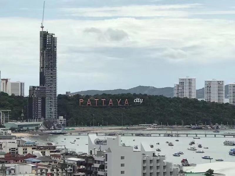 The Base Central Pattaya Esterno foto