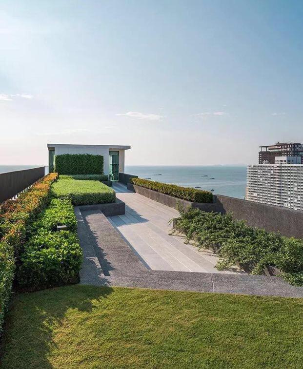 The Base Central Pattaya Esterno foto